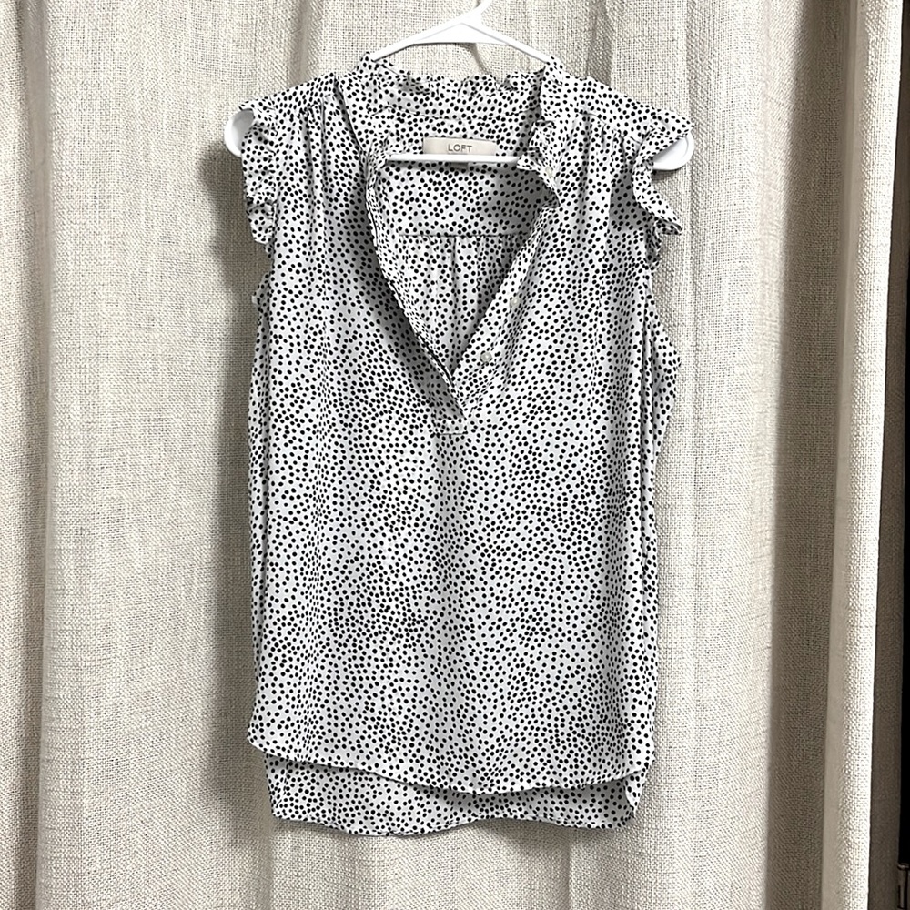 Flowy, Flutter Sleeve, Sleeveless Blouse
